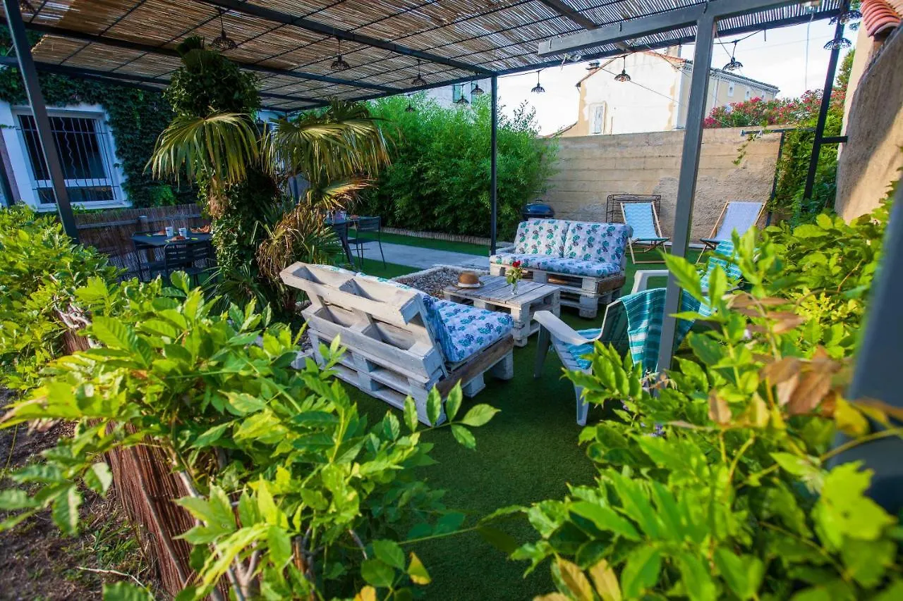 Apartment Appartement Familial Proche Centre - Terrasse & Parking Prive Gratuit Avignon