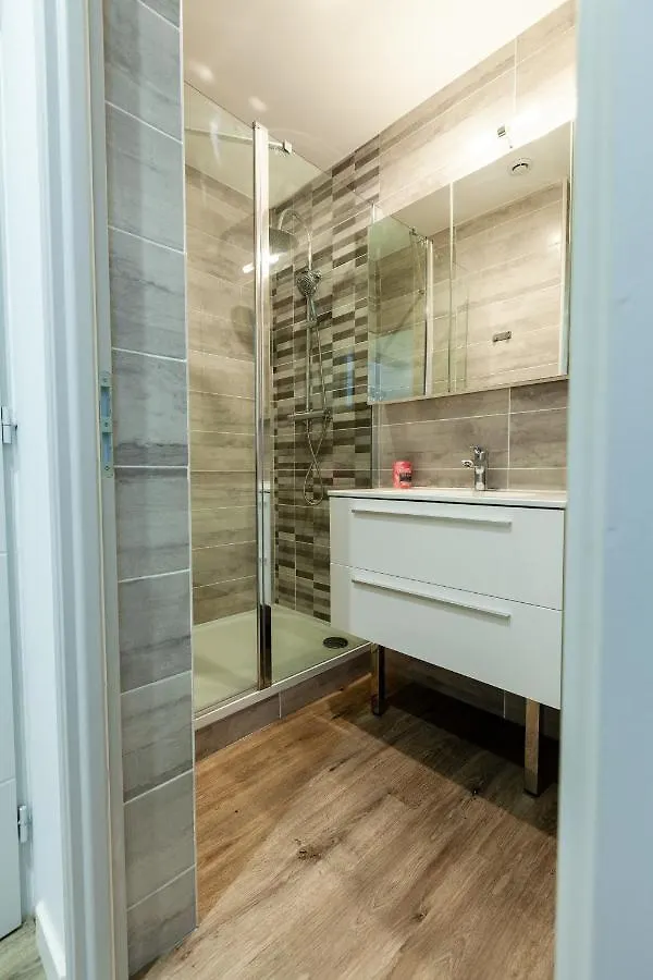 Appartement Familial Proche Centre - Terrasse & Parking Prive Gratuit Avignon